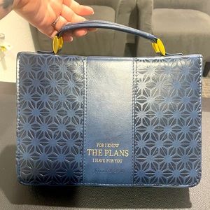 COMPLETE BIBLE BUNDLE! Bible, bible tabs and bible cover